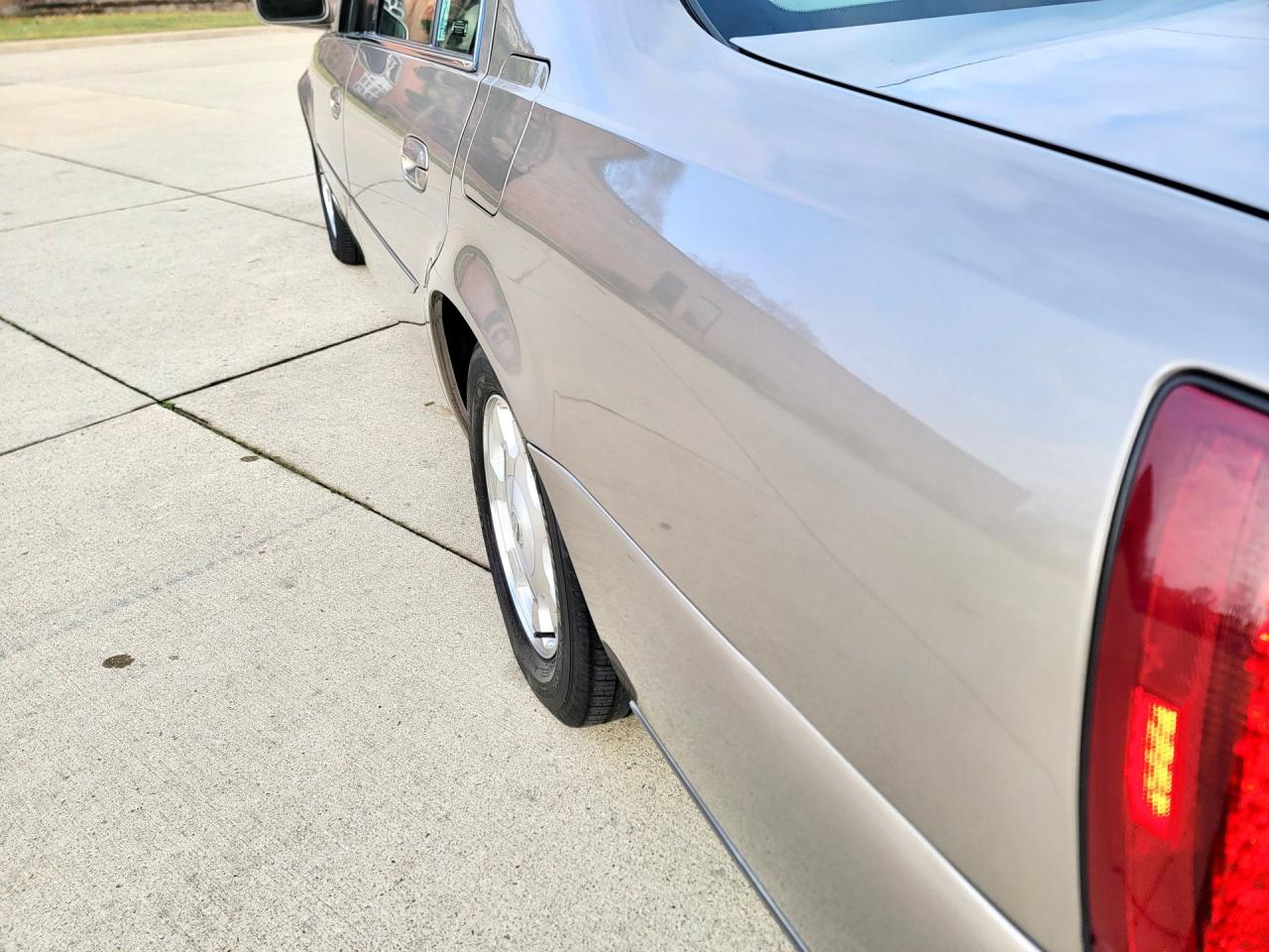2002 Cadillac Sedan DeVille