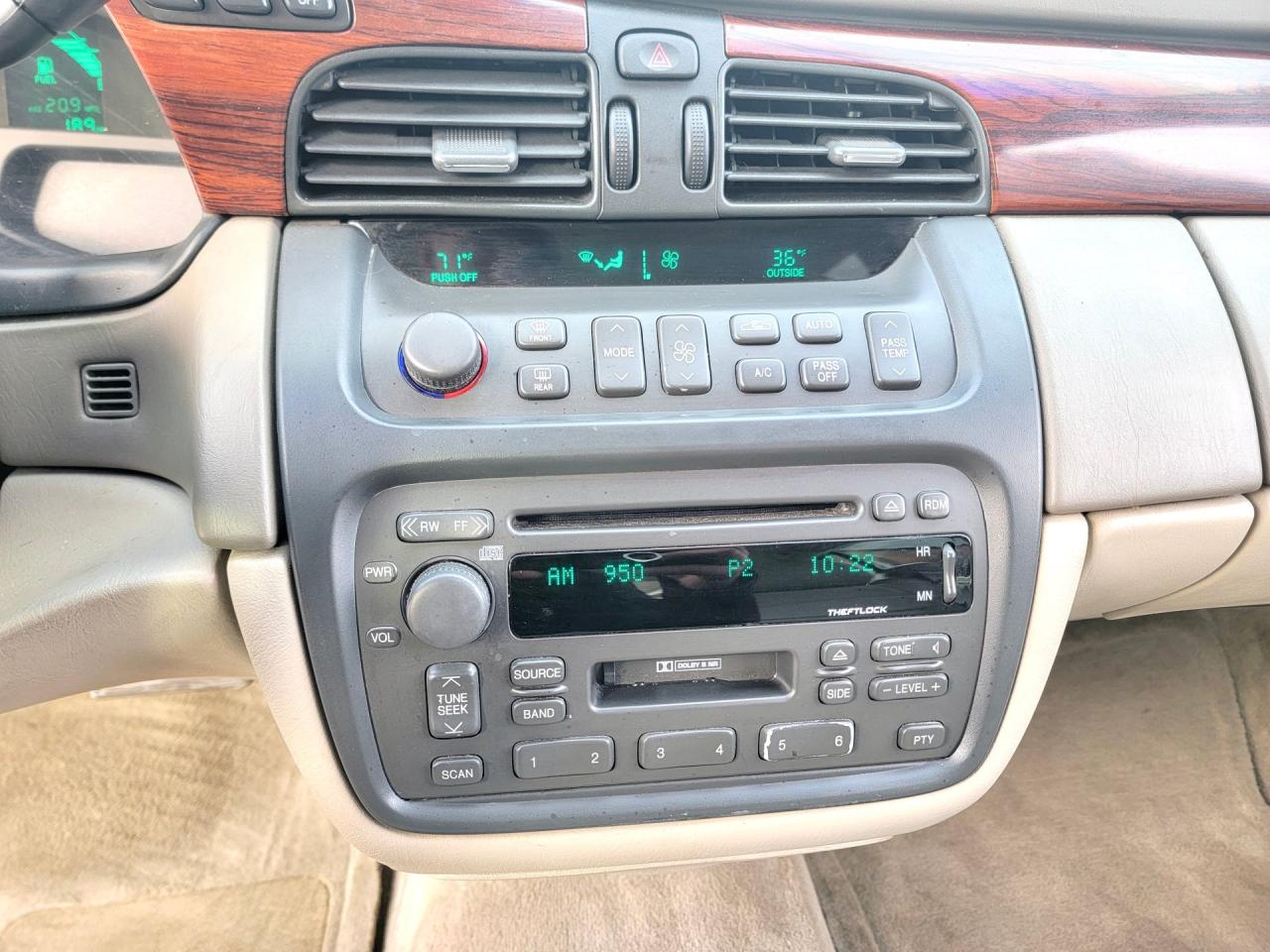 2002 Cadillac Sedan DeVille