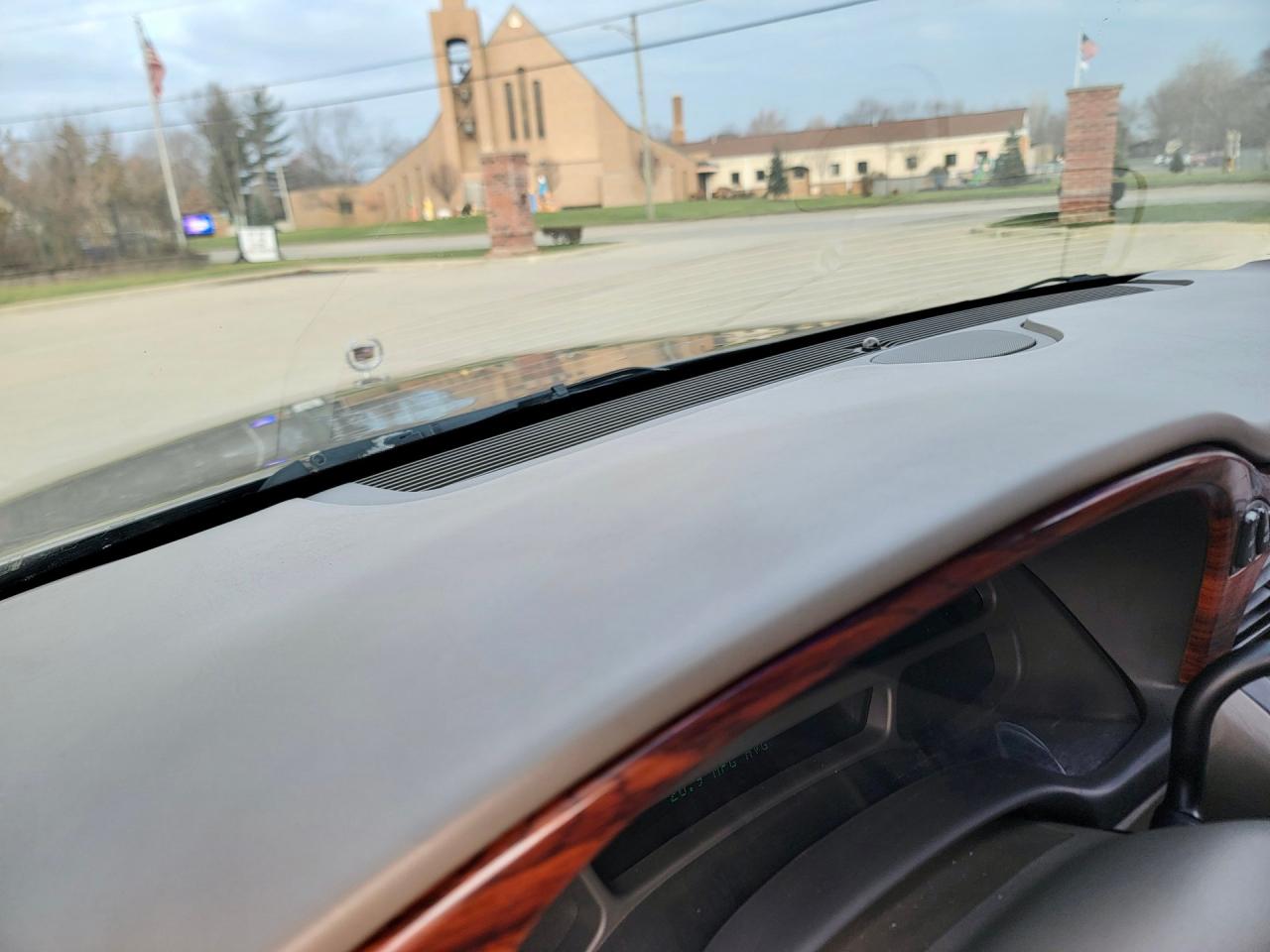 2002 Cadillac Sedan DeVille