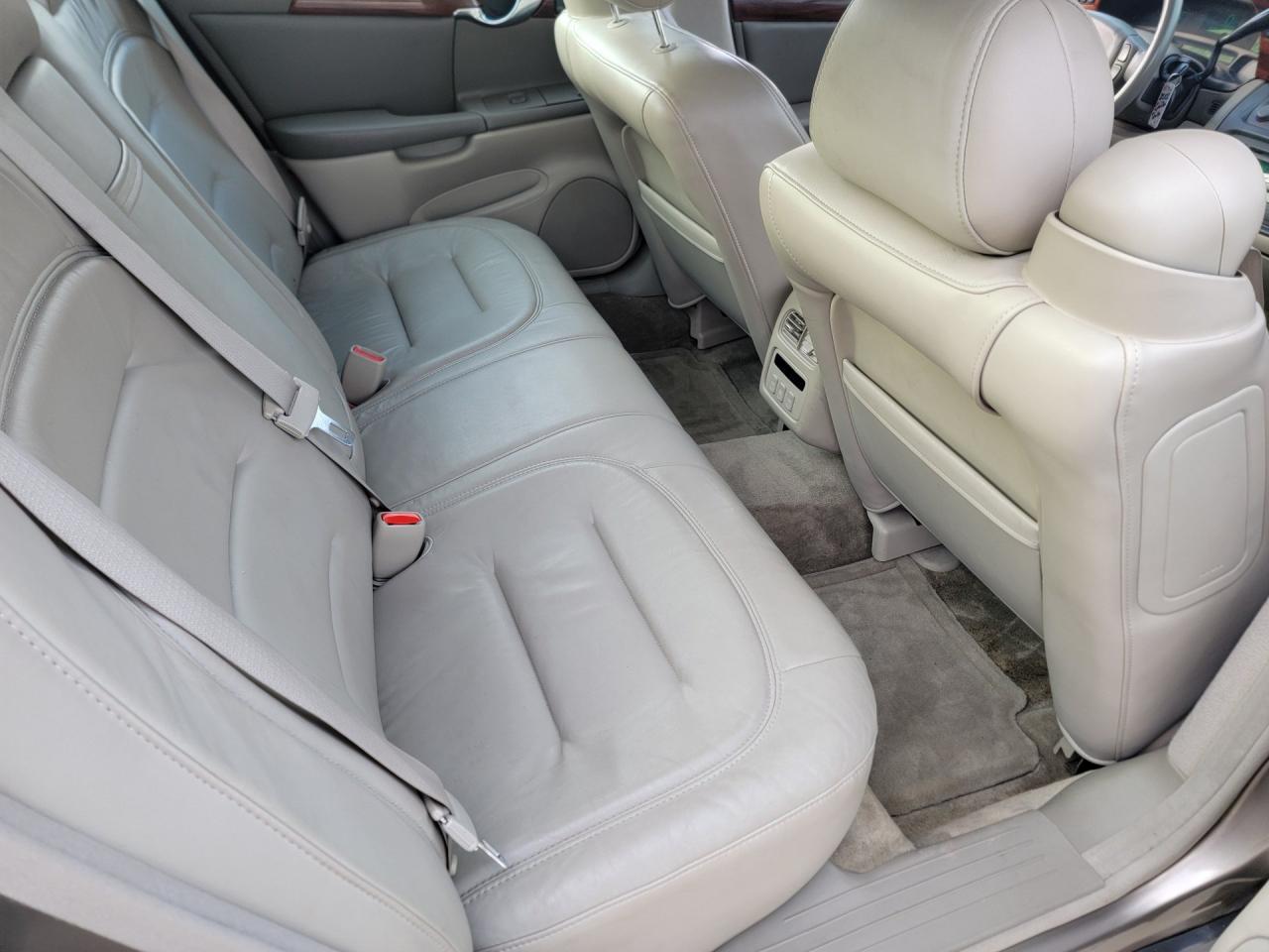 2002 Cadillac Sedan DeVille