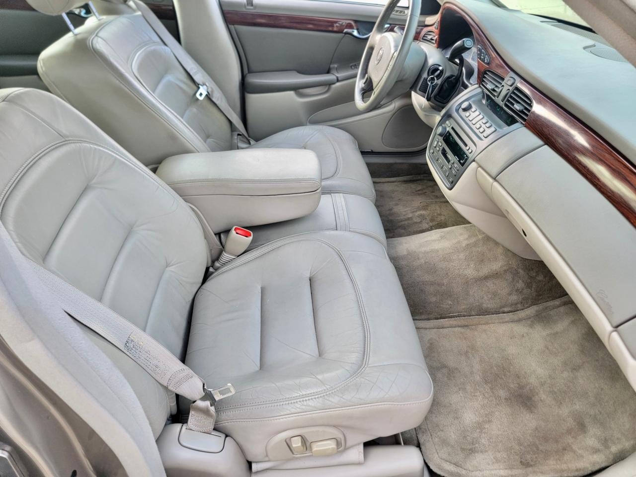 2002 Cadillac Sedan DeVille