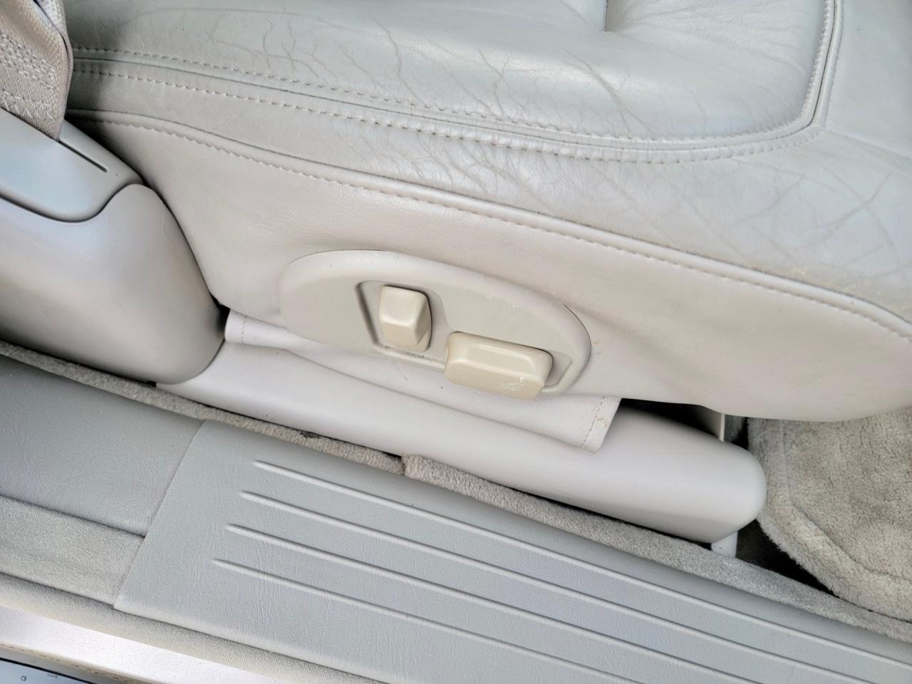 2002 Cadillac Sedan DeVille