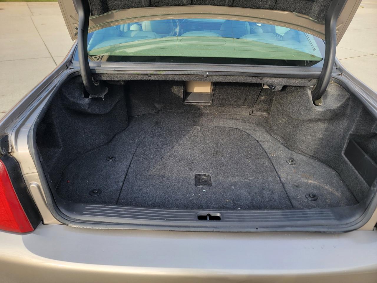 2002 Cadillac Sedan DeVille