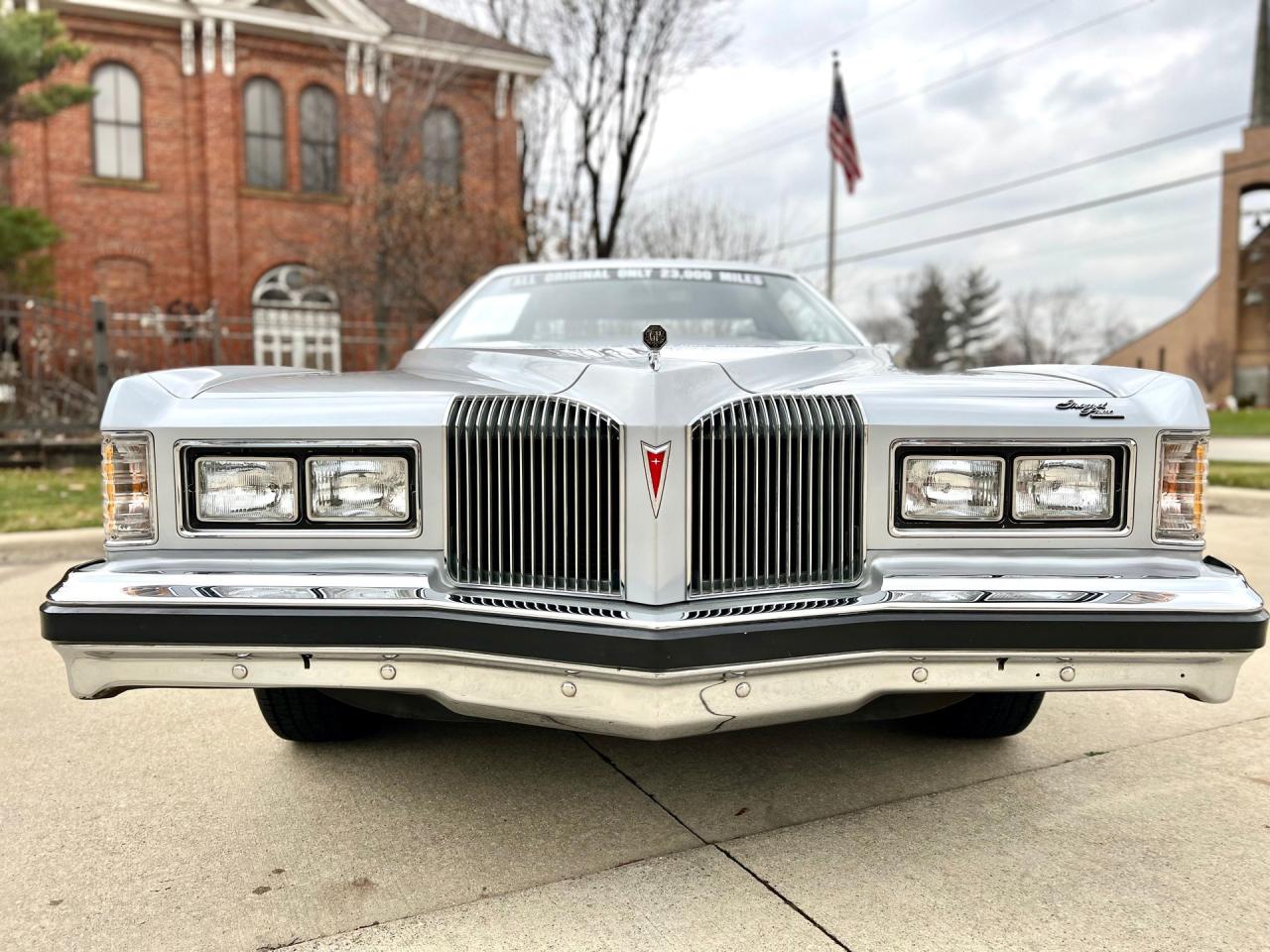 1976 Pontiac Grand Prix