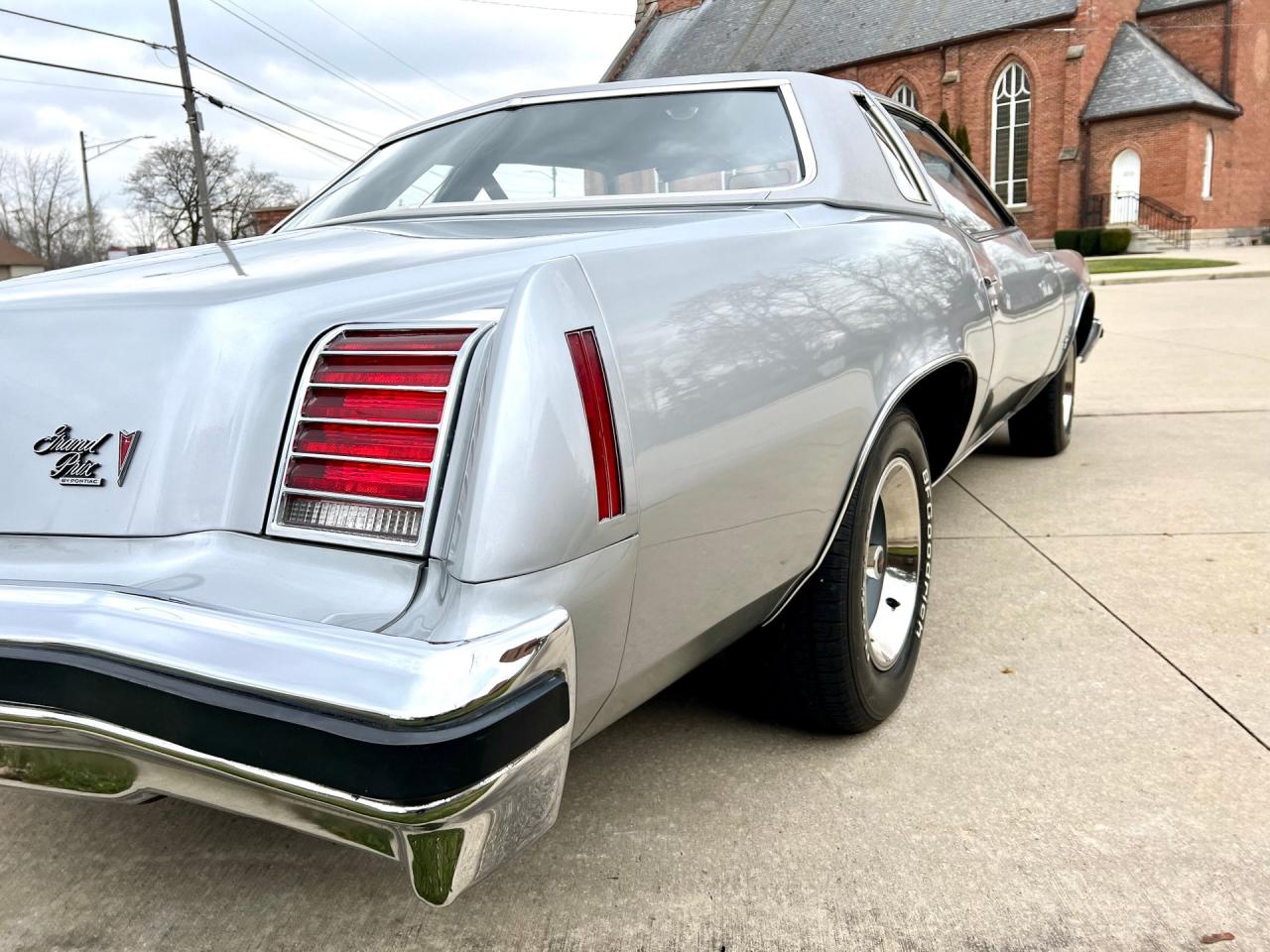 1976 Pontiac Grand Prix