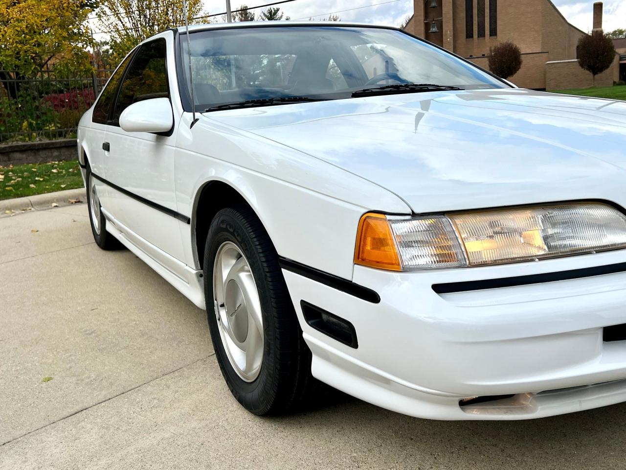 1991 Ford Thunderbird Super Coupe