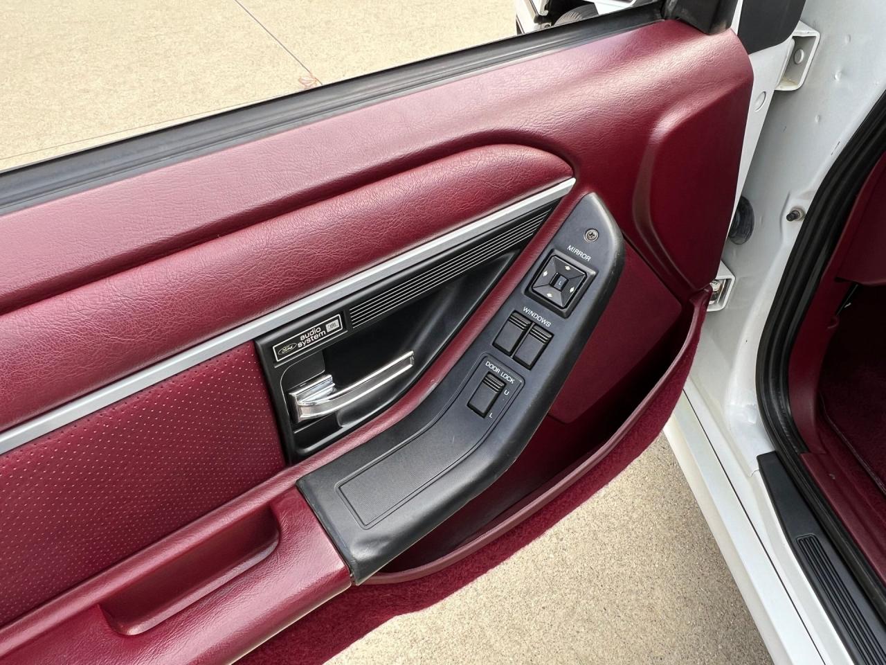 1991 Ford Thunderbird Super Coupe