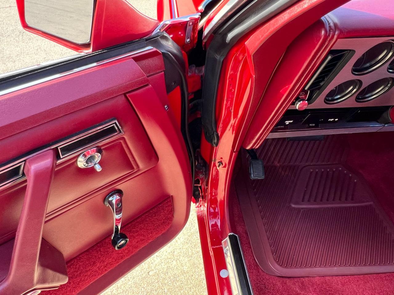 1980 Chrysler Cordoba LS