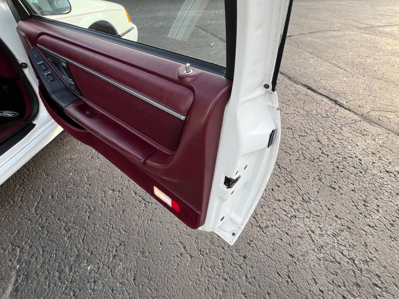 1991 Ford Thunderbird Super Coupe