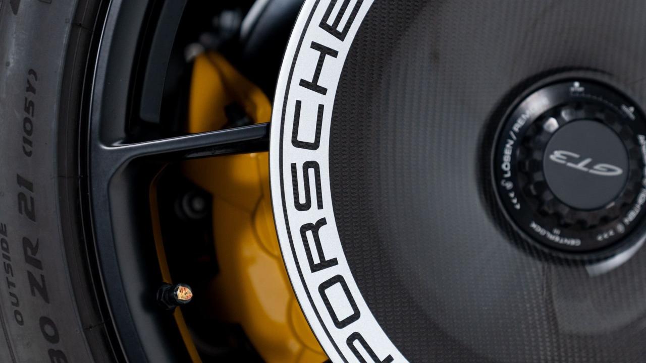 2022 Porsche 911 GT3 "Manthey Racing"