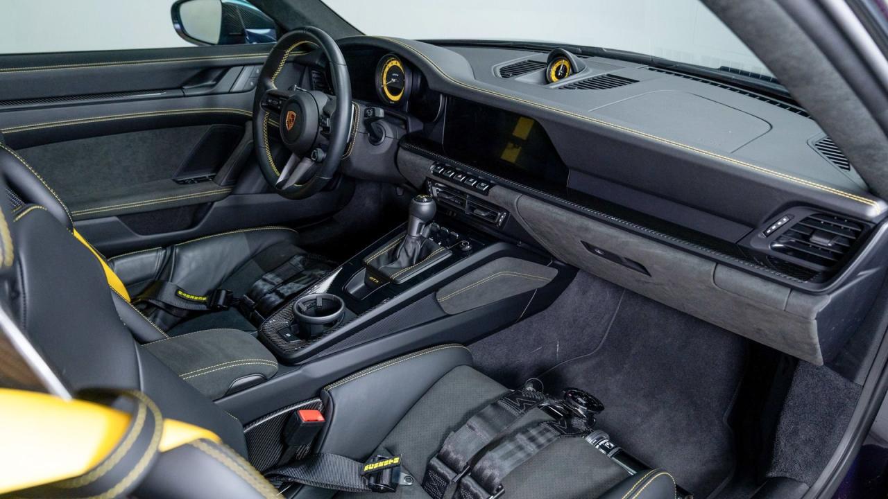 2022 Porsche 911 GT3 "Manthey Racing"