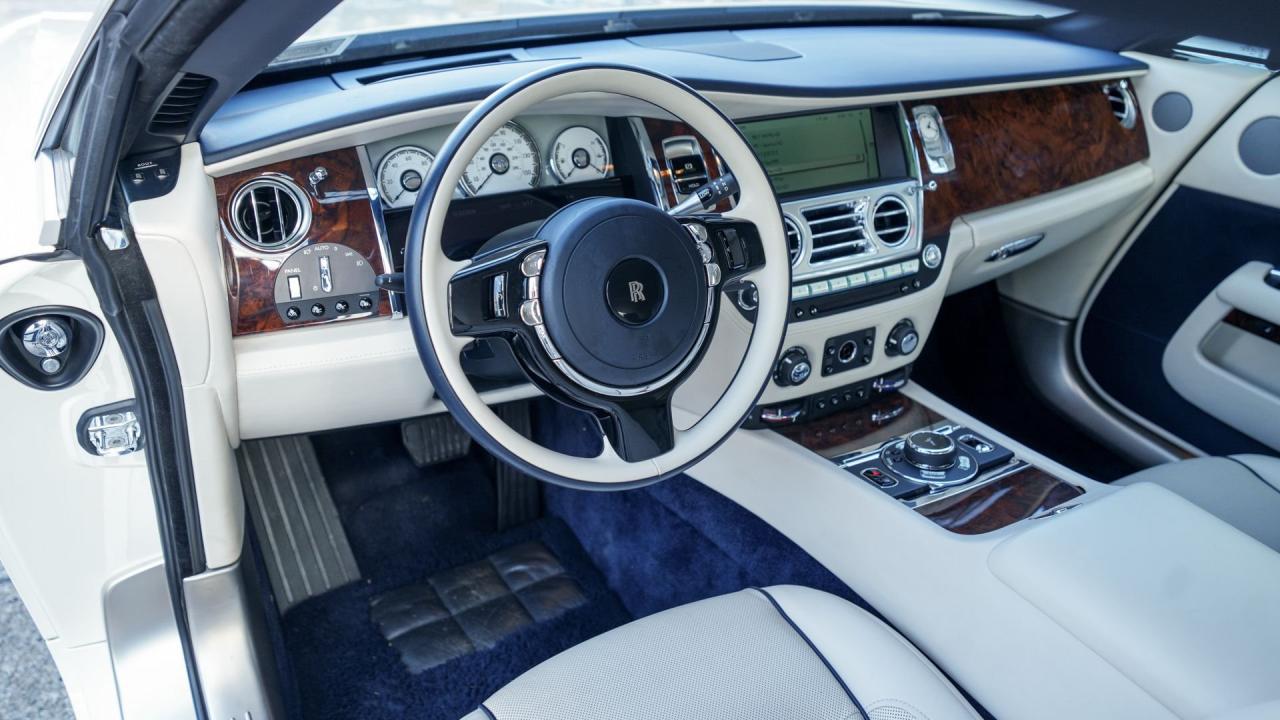 2017 Rolls - Royce Dawn