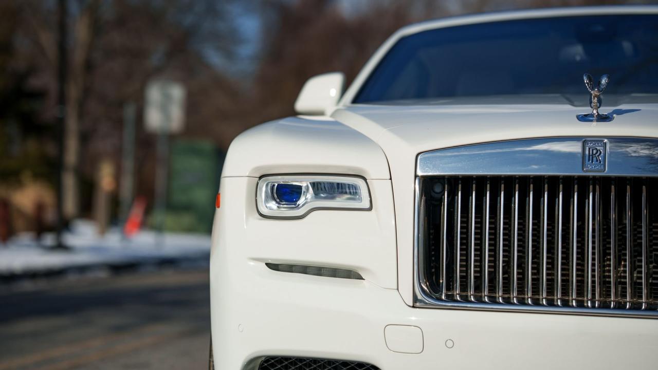 2017 Rolls - Royce Dawn