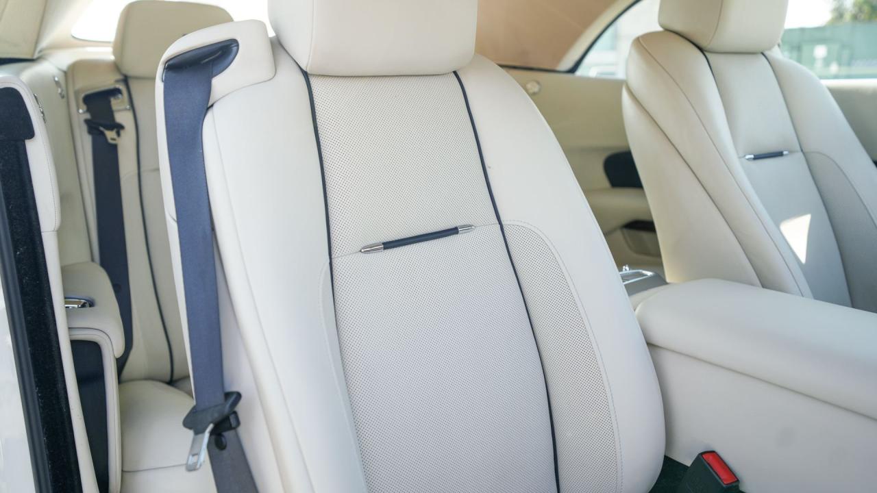 2017 Rolls - Royce Dawn