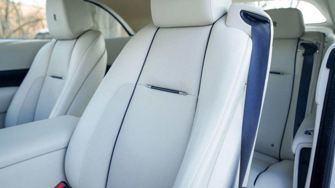 2017 Rolls - Royce Dawn