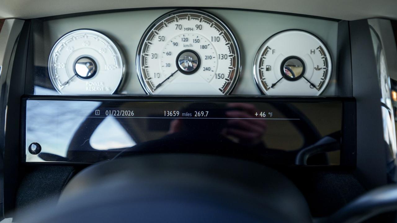 2017 Rolls - Royce Dawn