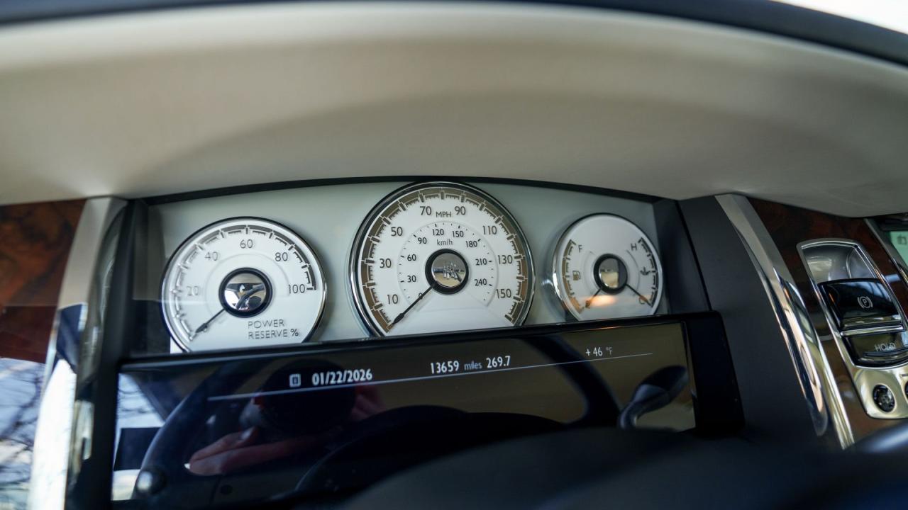 2017 Rolls - Royce Dawn