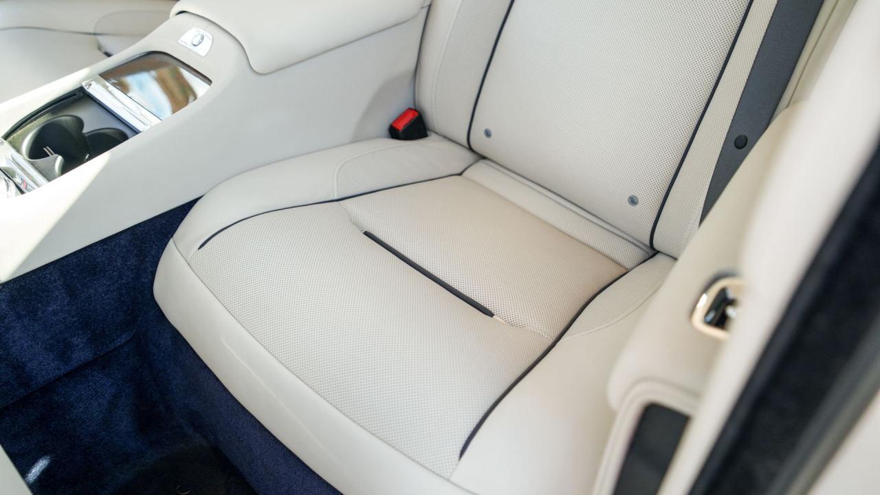 2017 Rolls - Royce Dawn