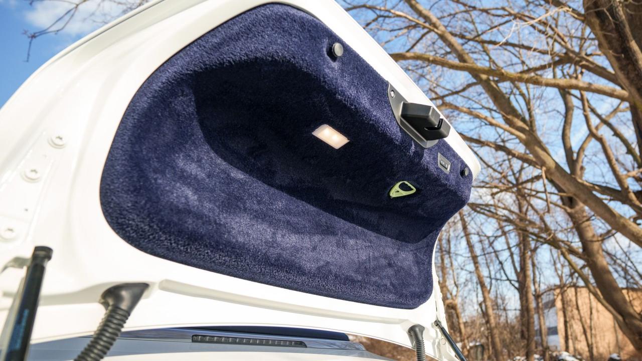 2017 Rolls - Royce Dawn