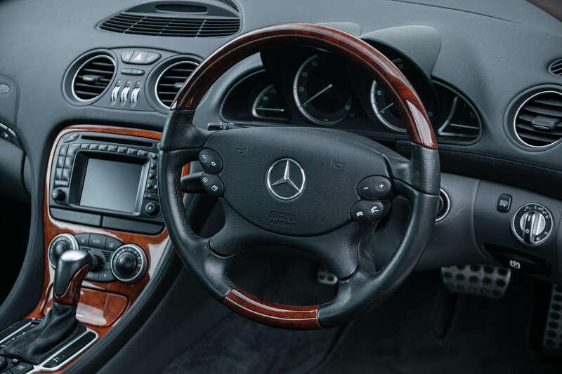 2004 Mercedes - Benz SL500