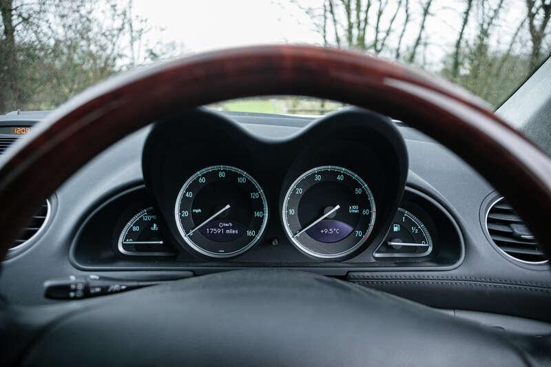 2004 Mercedes - Benz SL500