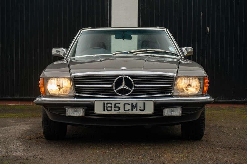 1985 Mercedes - Benz 280SL AUTO