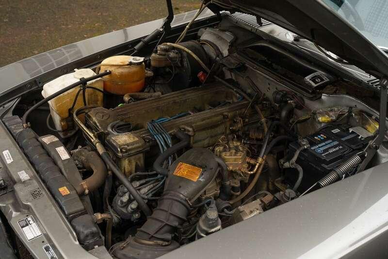 1985 Mercedes - Benz 280SL AUTO