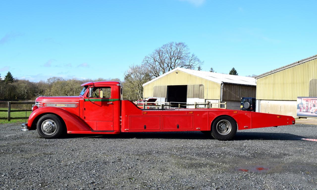 1948 GMC Diamond T Transporter