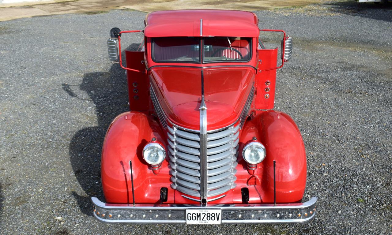 1948 GMC Diamond T Transporter