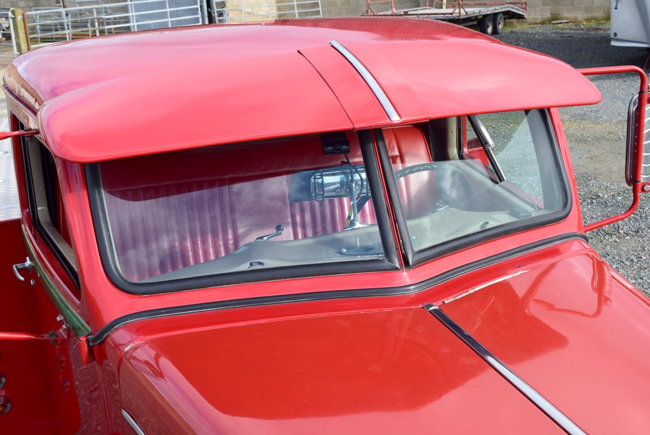 1948 GMC Diamond T Transporter
