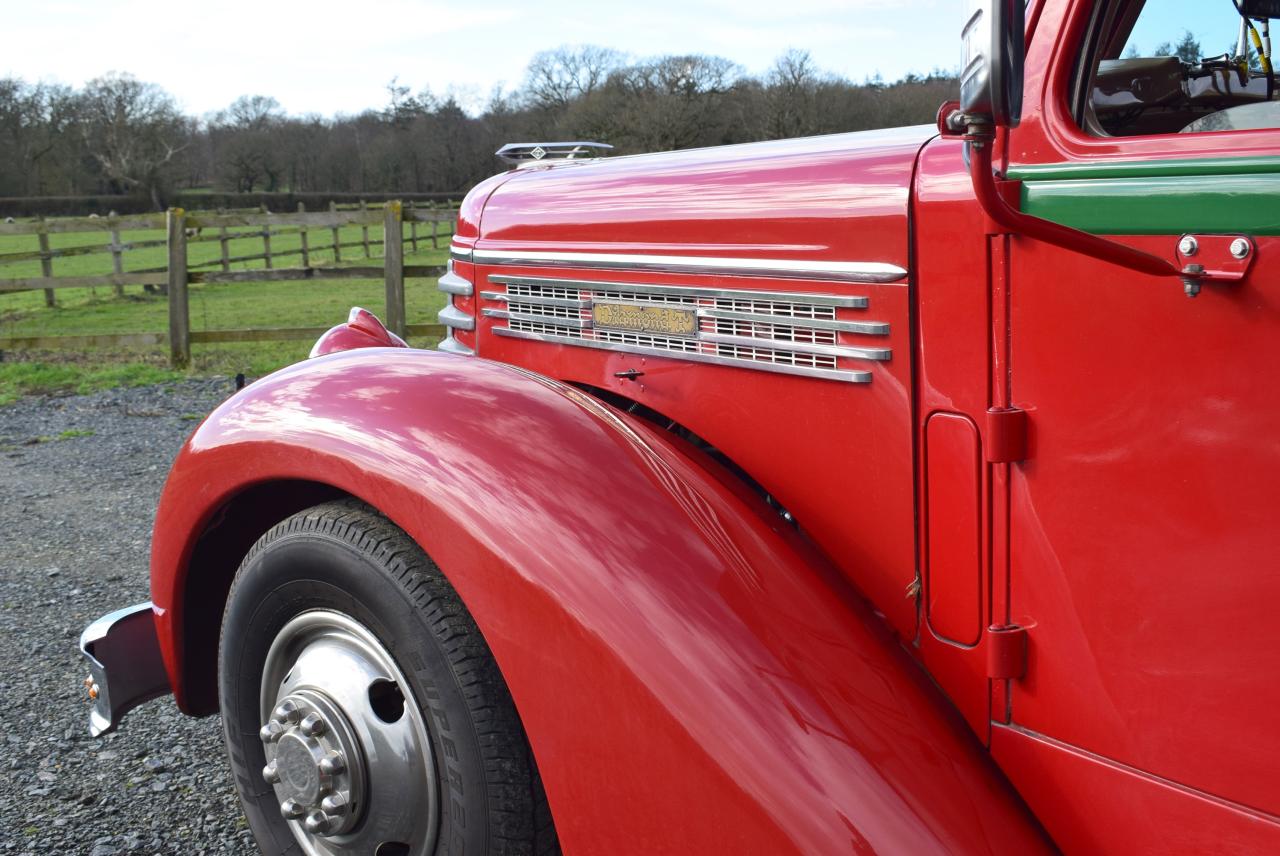 1948 GMC Diamond T Transporter