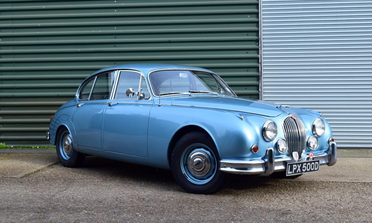 1966 Jaguar Mk. II (3.4 litre)