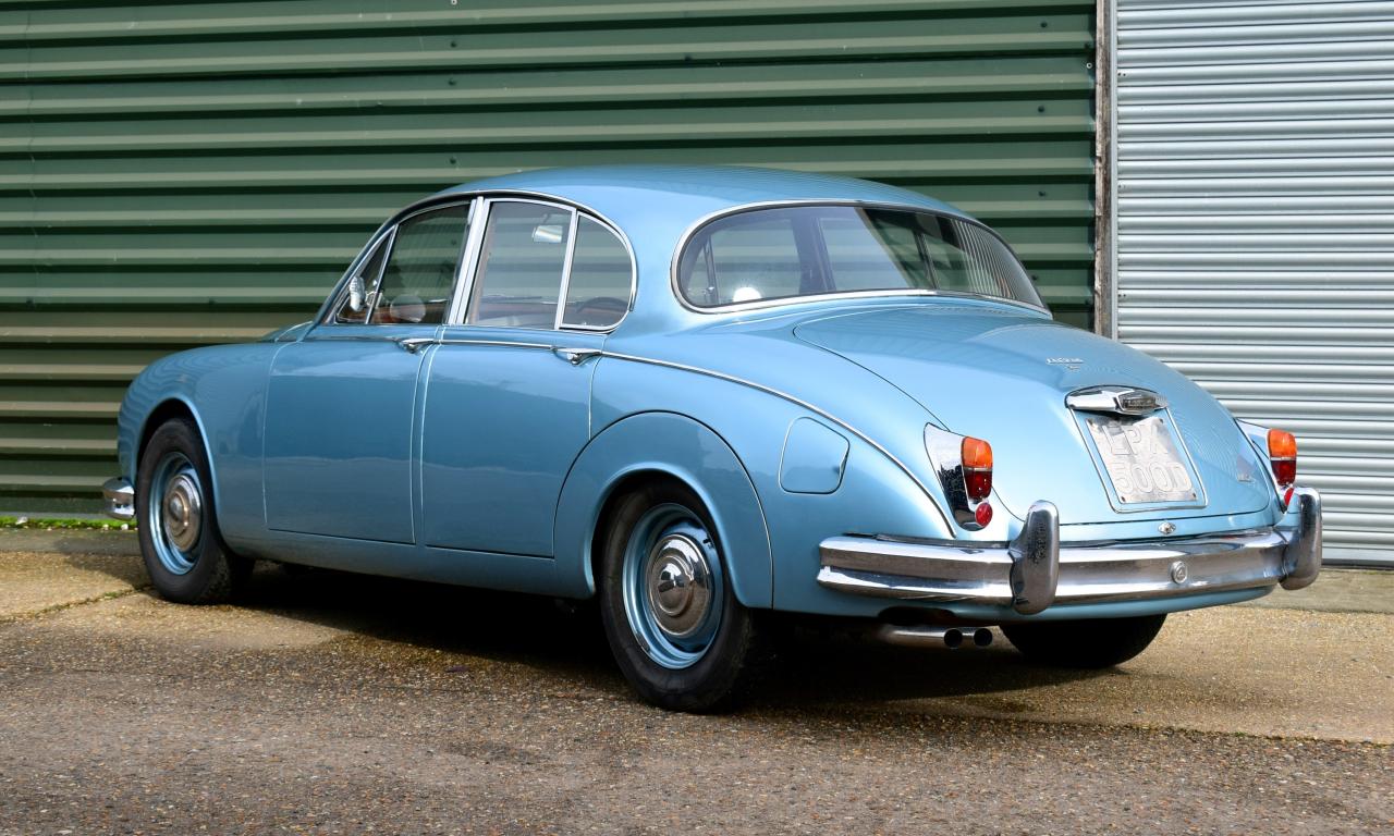 1966 Jaguar Mk. II (3.4 litre)