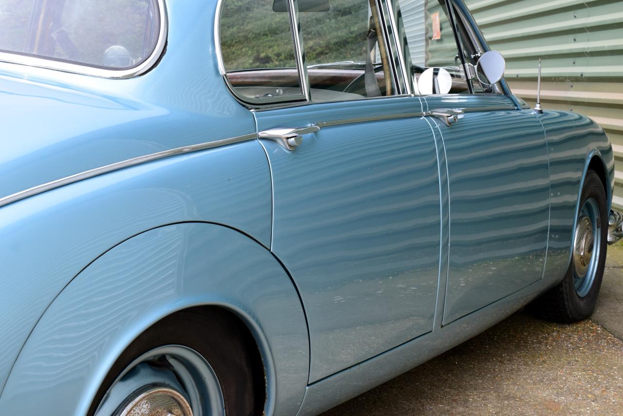 1966 Jaguar Mk. II (3.4 litre)
