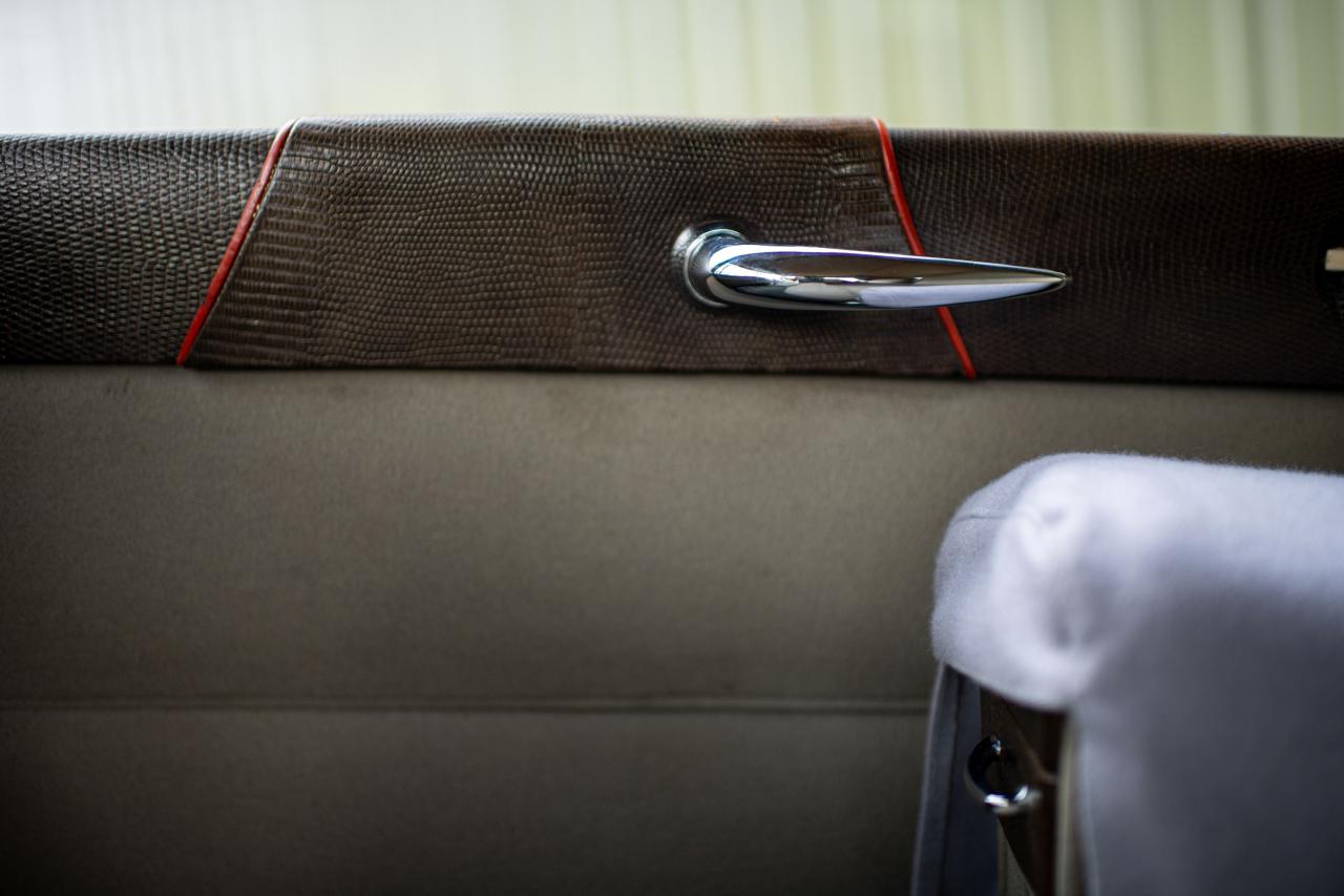 1953 Rolls - Royce Silver Wraith Sedanca de Ville by Hooper