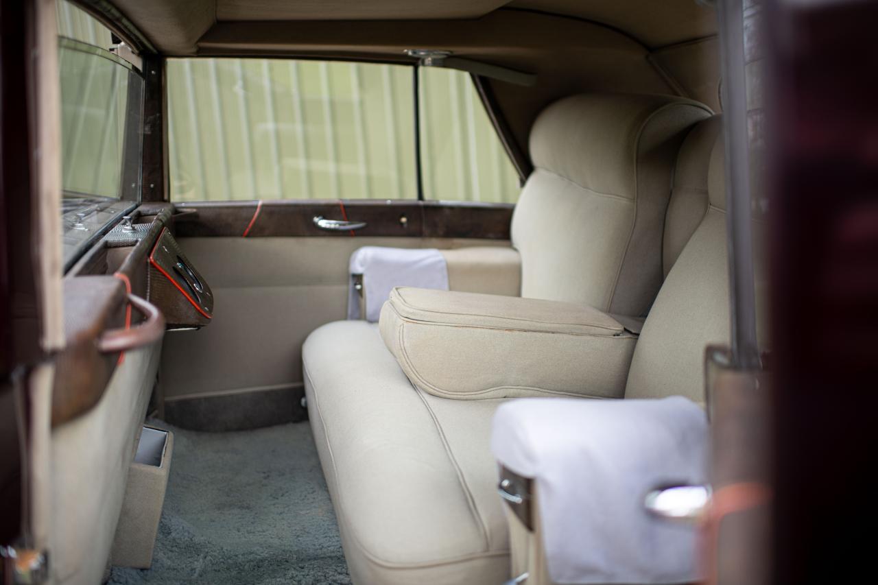 1953 Rolls - Royce Silver Wraith Sedanca de Ville by Hooper