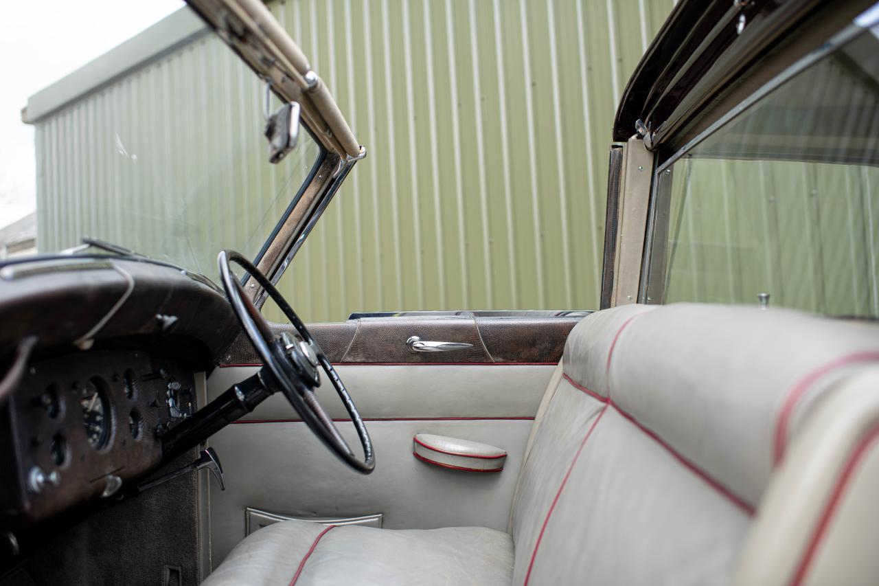 1953 Rolls - Royce Silver Wraith Sedanca de Ville by Hooper