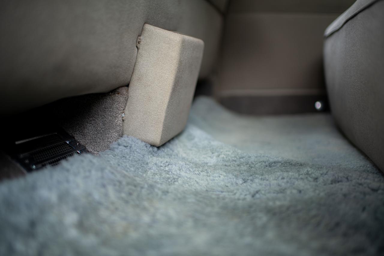 1953 Rolls - Royce Silver Wraith Sedanca de Ville by Hooper