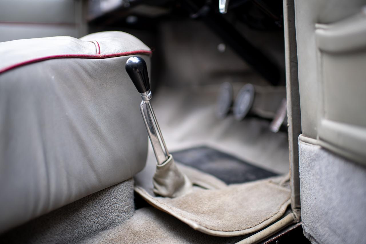 1953 Rolls - Royce Silver Wraith Sedanca de Ville by Hooper