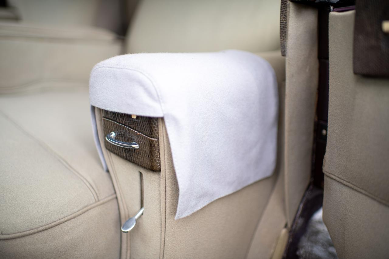 1953 Rolls - Royce Silver Wraith Sedanca de Ville by Hooper