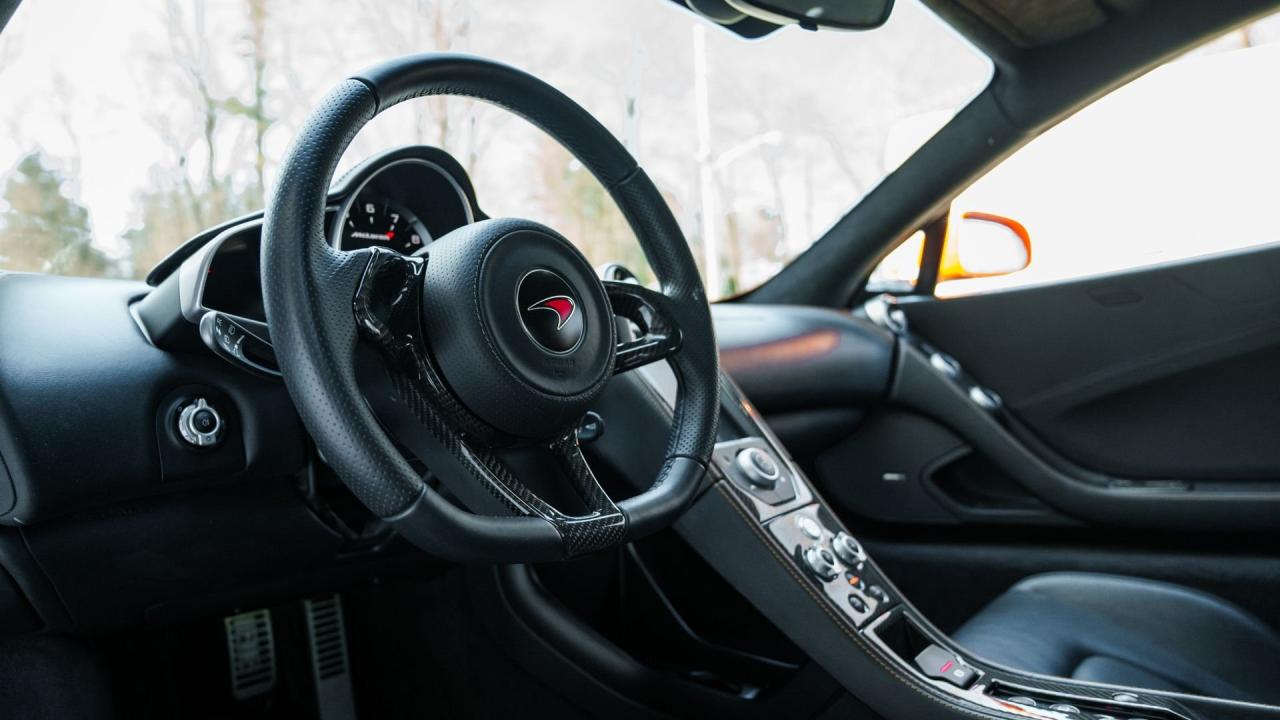 2012 Mclaren MP4-12C Coupe