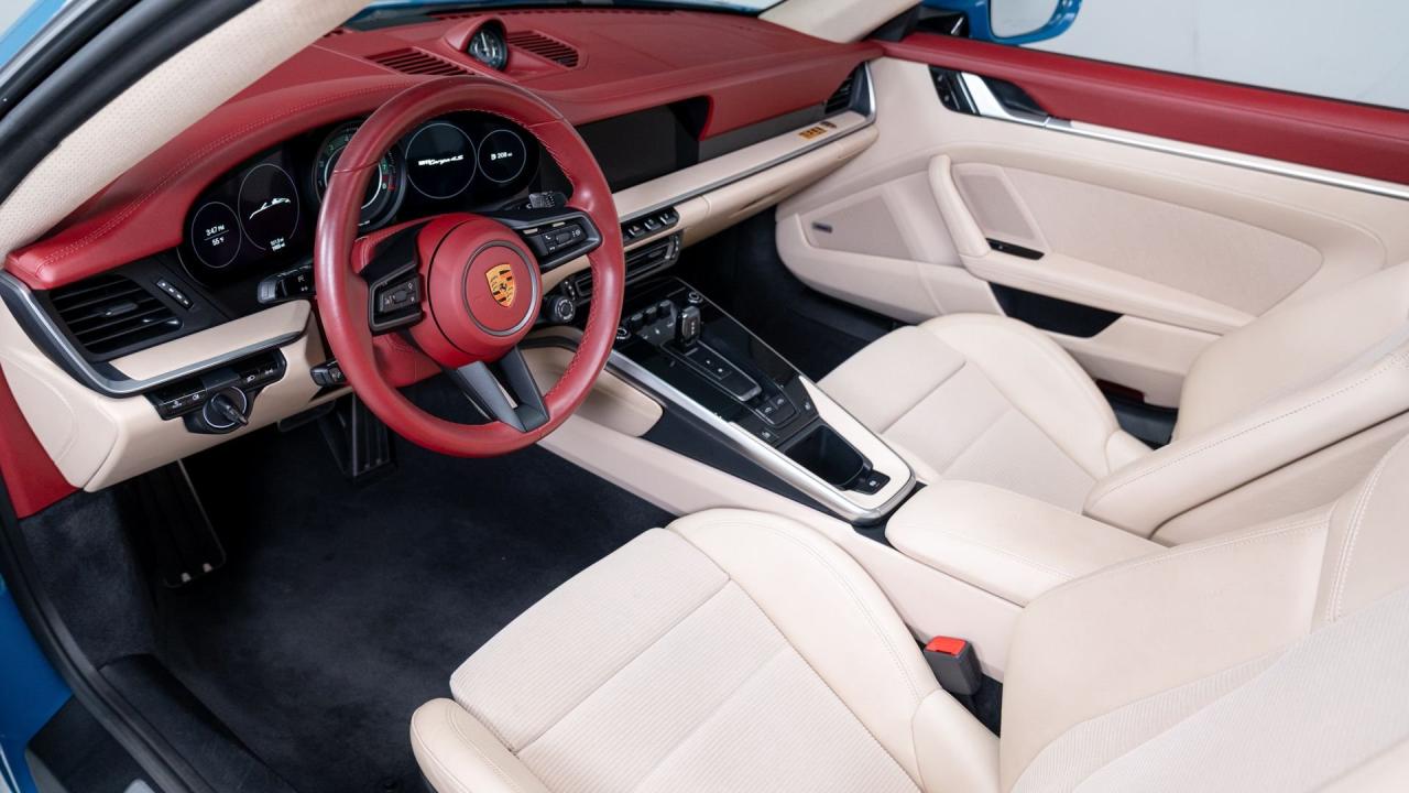 2021 Porsche 911 Targa 4S Heritage Design Edition