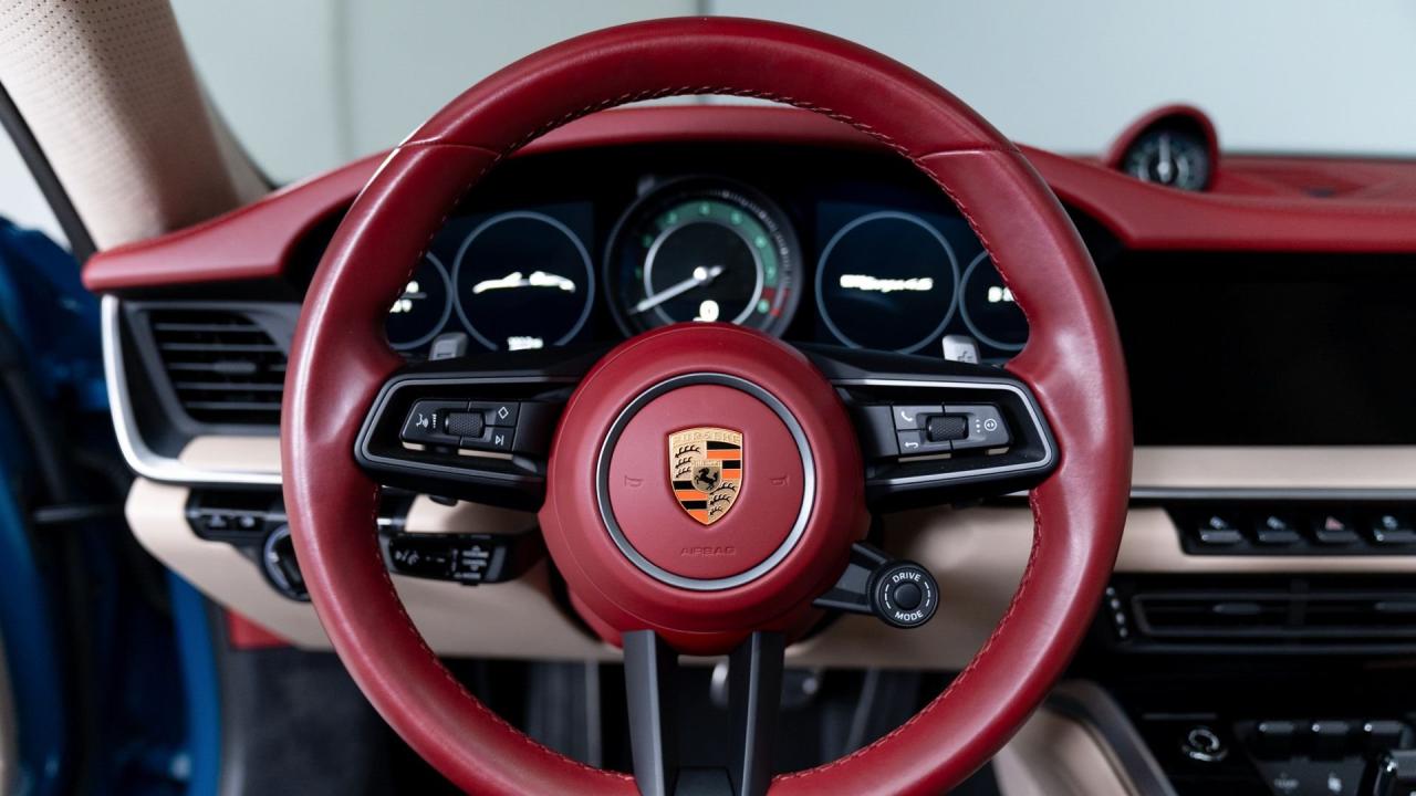 2021 Porsche 911 Targa 4S Heritage Design Edition