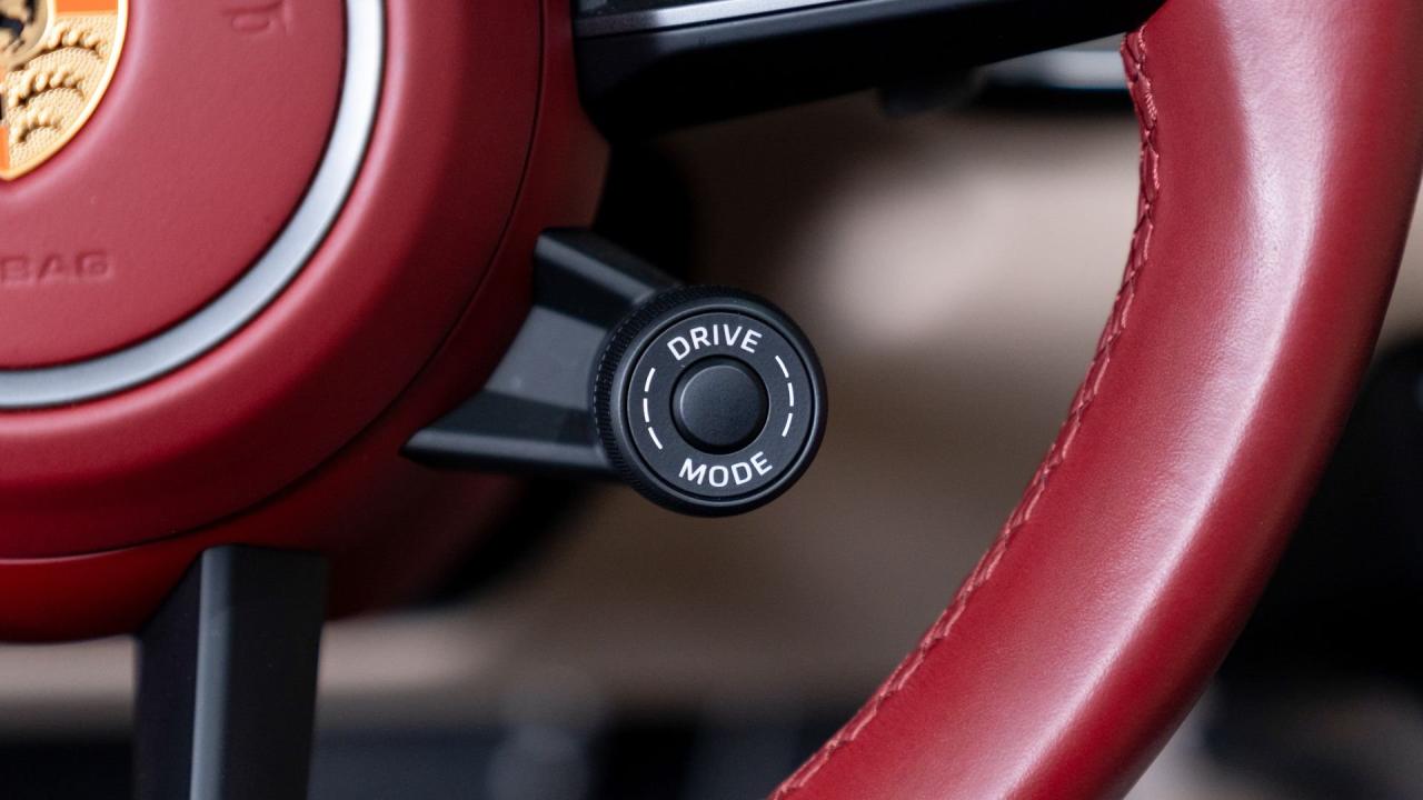 2021 Porsche 911 Targa 4S Heritage Design Edition