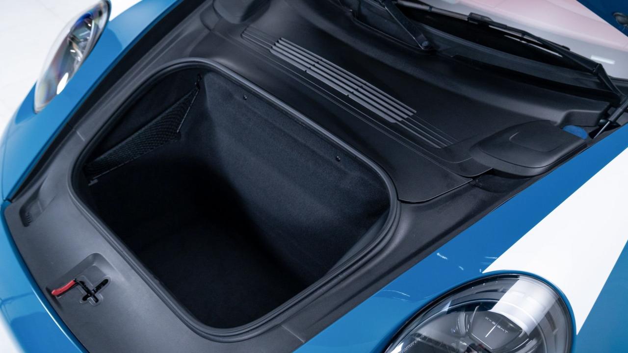 2021 Porsche 911 Targa 4S Heritage Design Edition