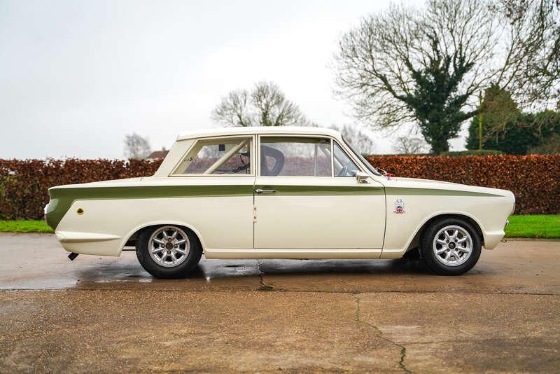 1963 Ford CORTINA