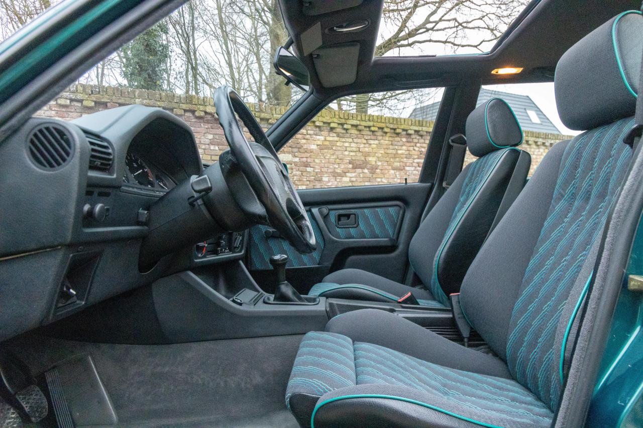 1993 BMW 316i Touring &ldquo;Design Edition&rdquo; with 47.000 kms