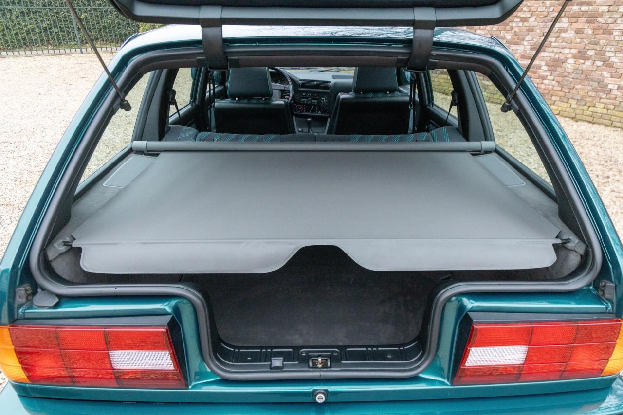 1993 BMW 316i Touring &ldquo;Design Edition&rdquo; with 47.000 kms