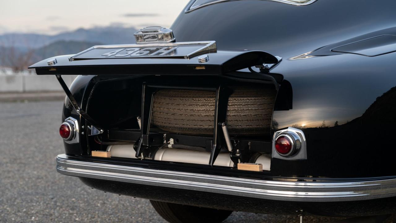 1950 Aston Martin DB2 Sports Saloon