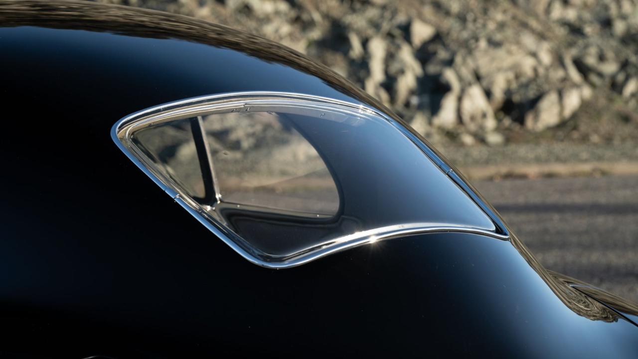 1950 Aston Martin DB2 Sports Saloon